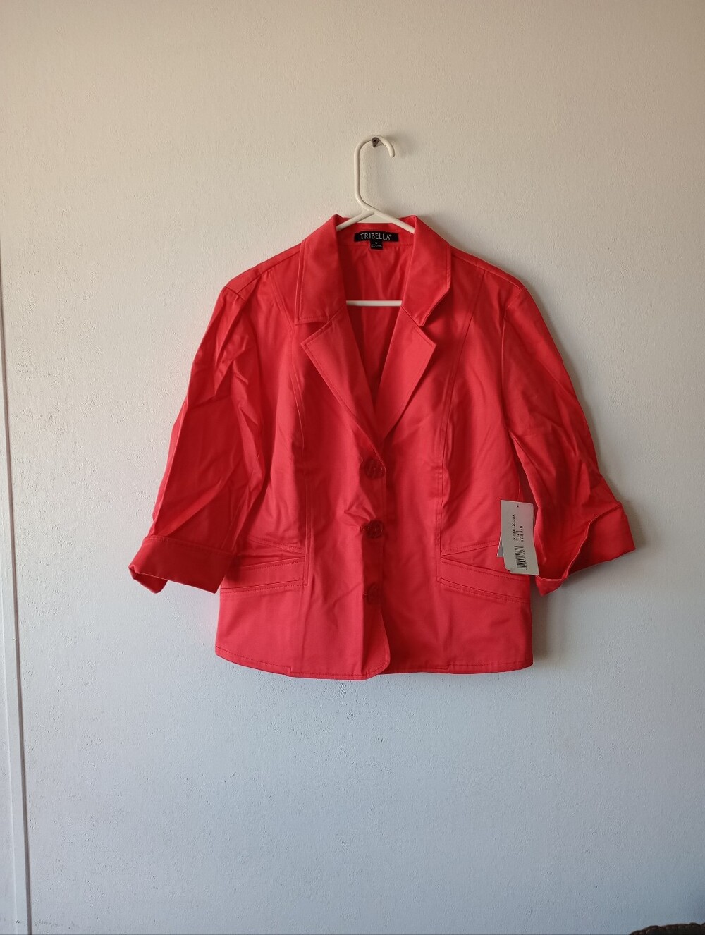 Brand new!!! Tribella Women’s Light Stretch Sz 14 Blazer fire red  3-Button.